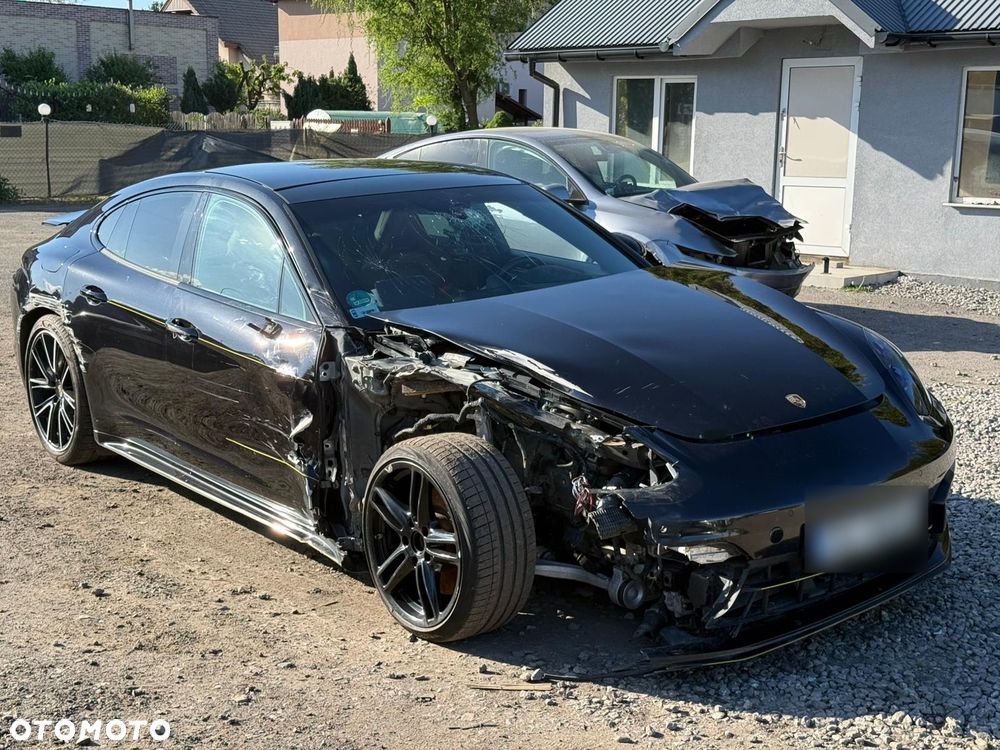Porsche Panamera - 8
