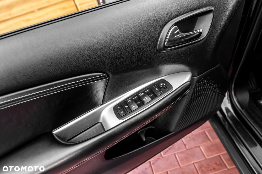 Fiat Freemont 3.6 V6 Lounge - 25