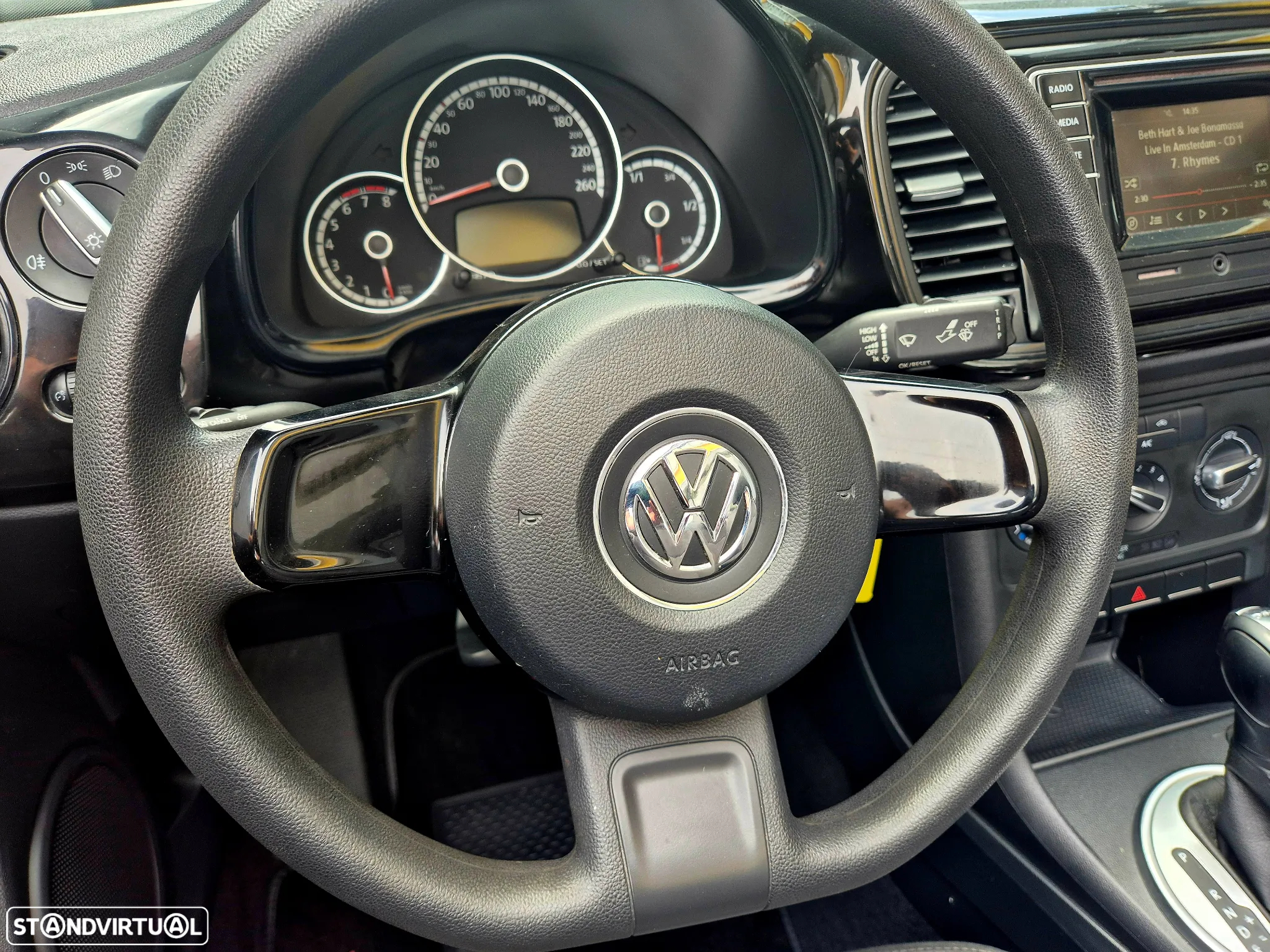 VW New Beetle Cabriolet 1.2 TSI Design DSG - 4