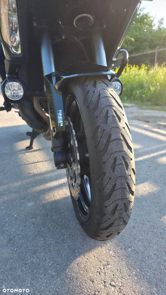 Kawasaki Versys 1000 - 7