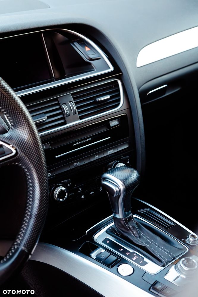 Audi A4 Avant 2.0 TDI DPF quattro S tronic S line Sportpaket - 12