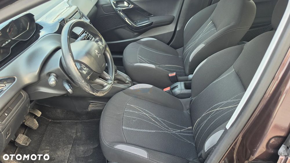 Peugeot 208 1.4 VTi Active - 13