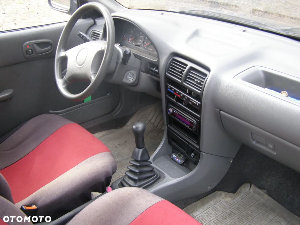 Suzuki Swift 1.0 GL - 5