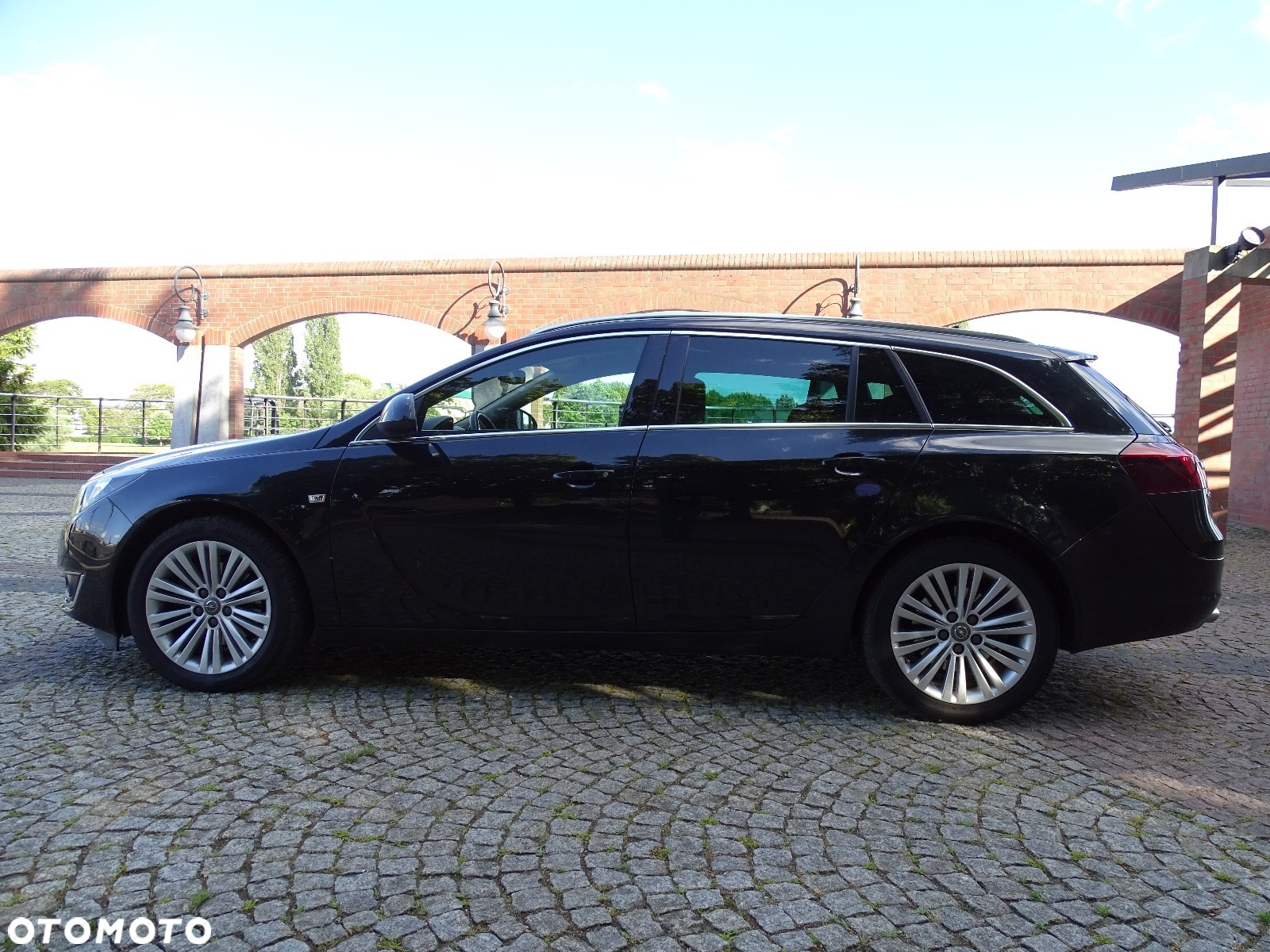 Opel Insignia 2.0 CDTI 4x4 Sports Tourer - 2