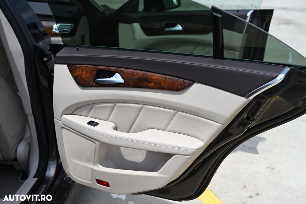 Mercedes-Benz CLS 250 CDI BlueTEC 4MATIC Aut - 11