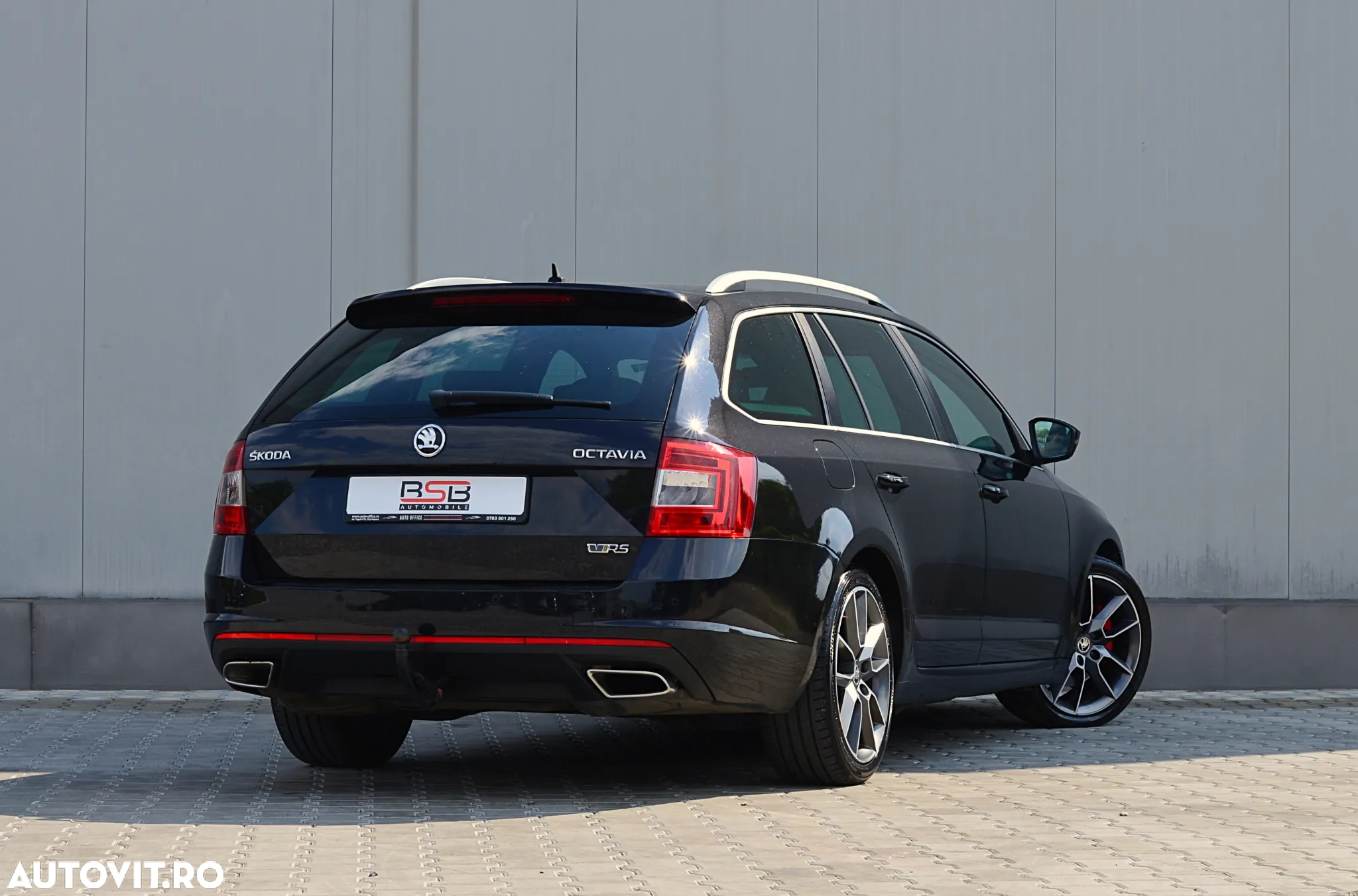 Skoda Octavia Combi 2.0 TDI DSG RS - 7