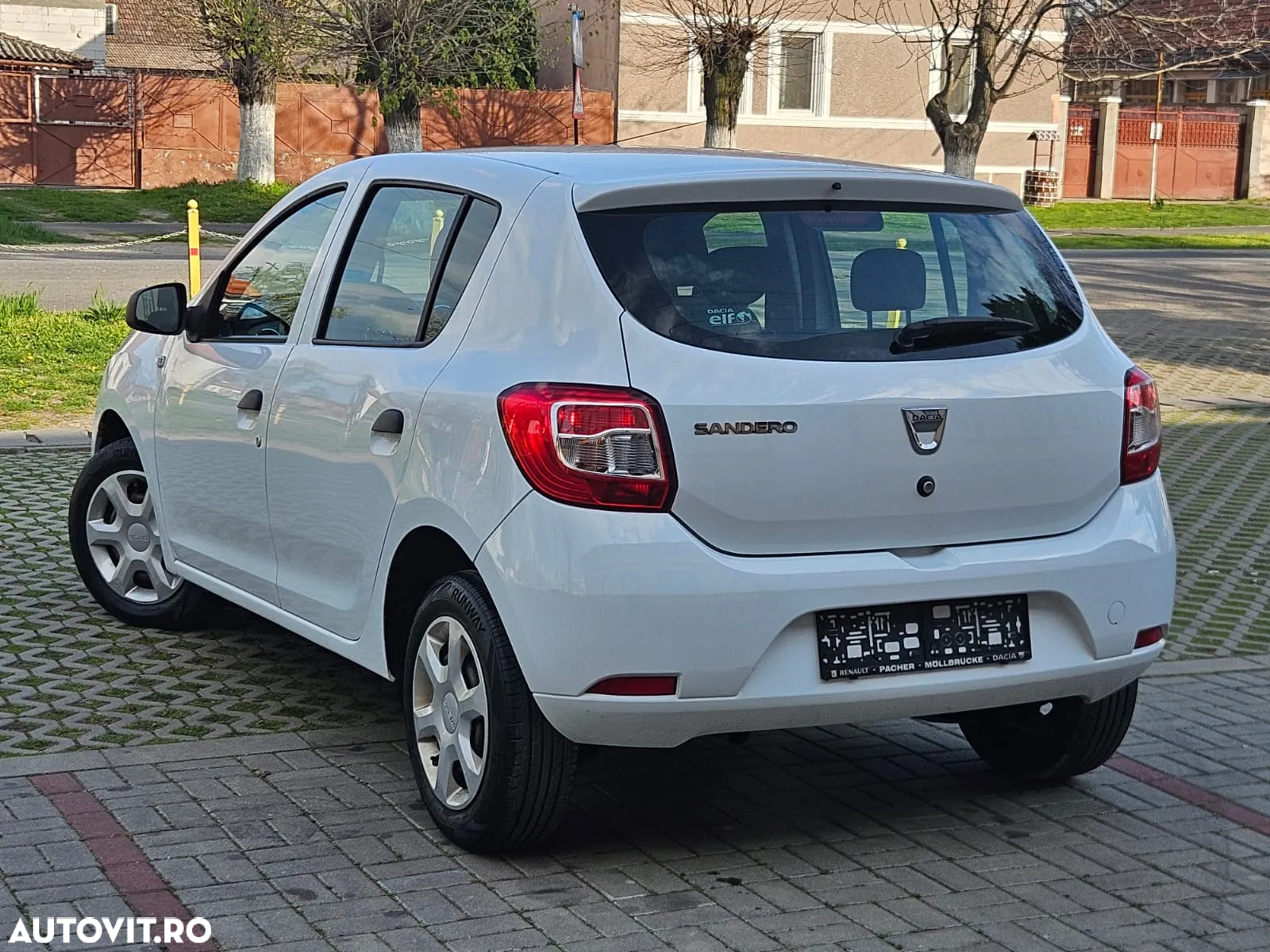 Dacia Sandero 1.2 16V - 4