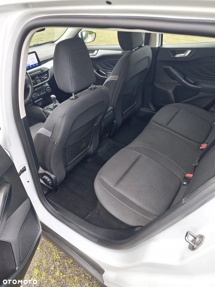 Ford Focus 1.5 EcoBlue Start-Stopp-System COOL&CONNECT - 23