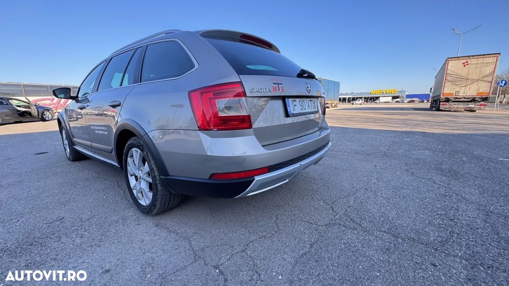 Skoda Octavia 2.0 TDI 4x4 DSG Scout - 3