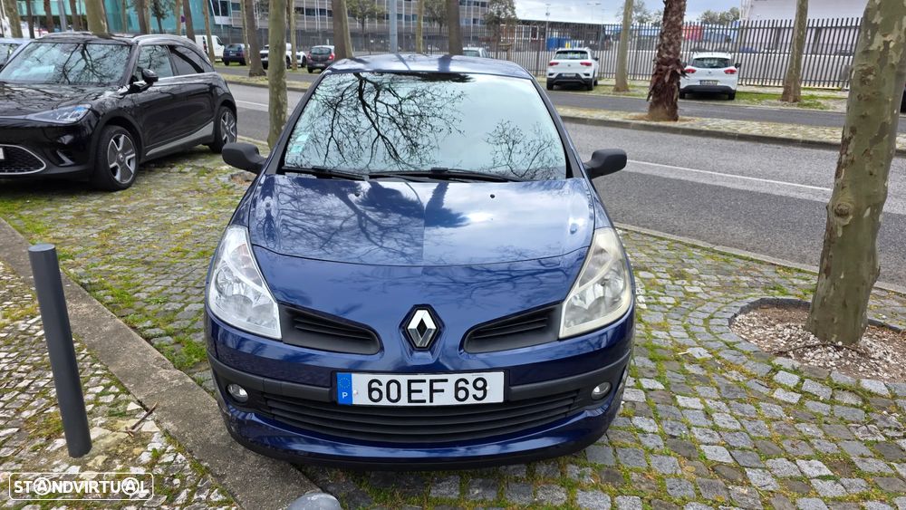 Renault Clio 1.5 dci dynamique - 8