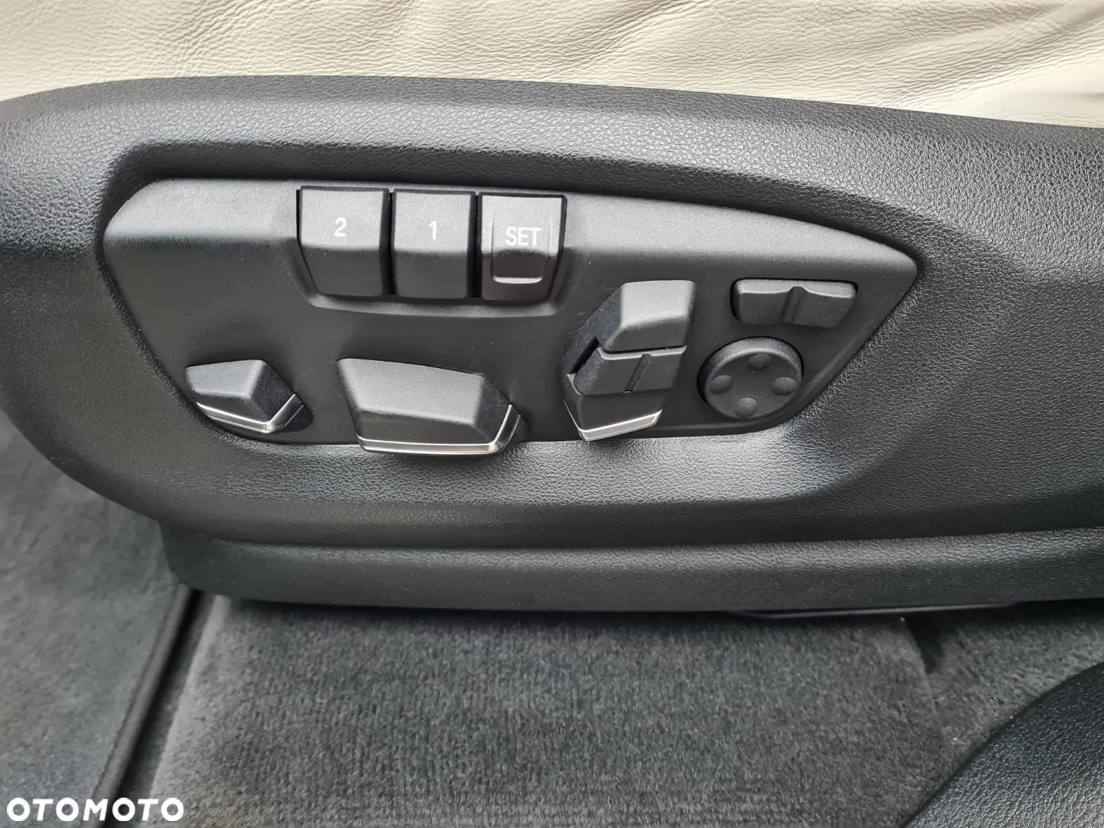 BMW X5 xDrive40d - 34
