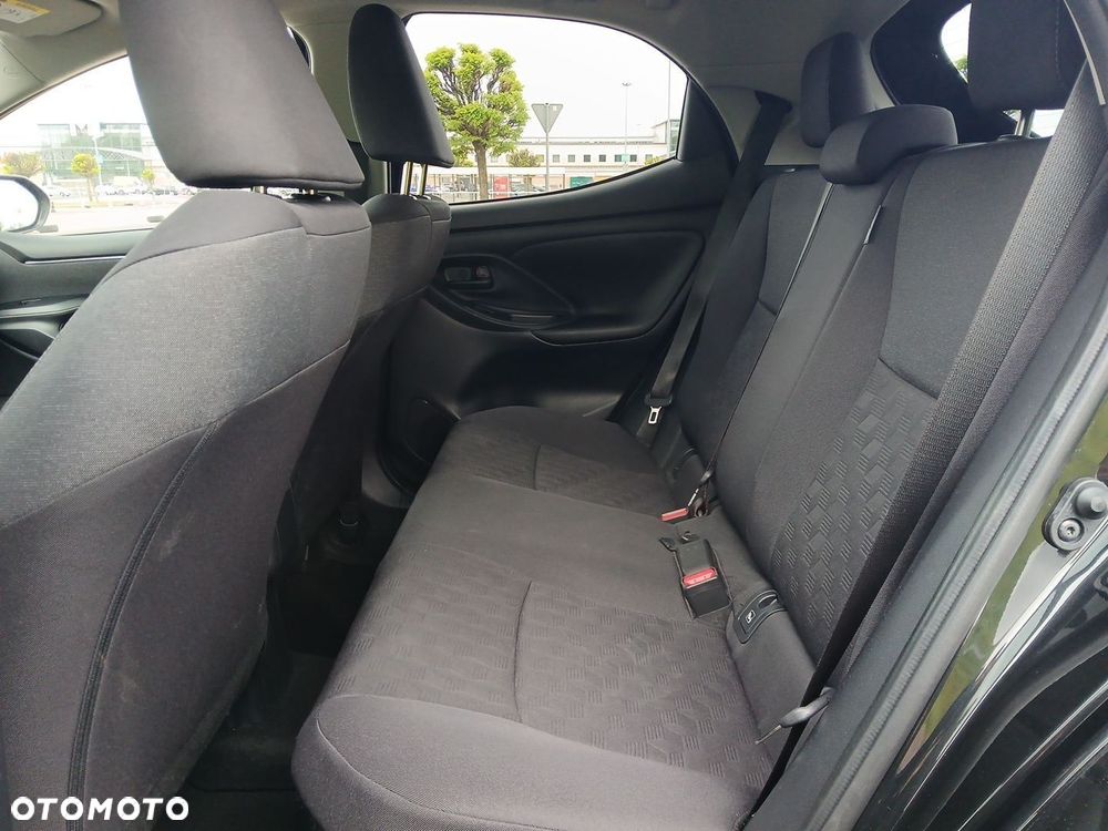 Toyota Yaris Hybrid 1.5 Style - 16