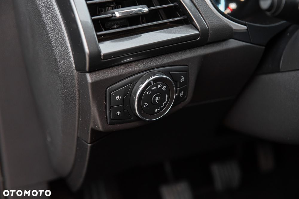 Ford Mondeo 2.0 EcoBlue Titanium - 20