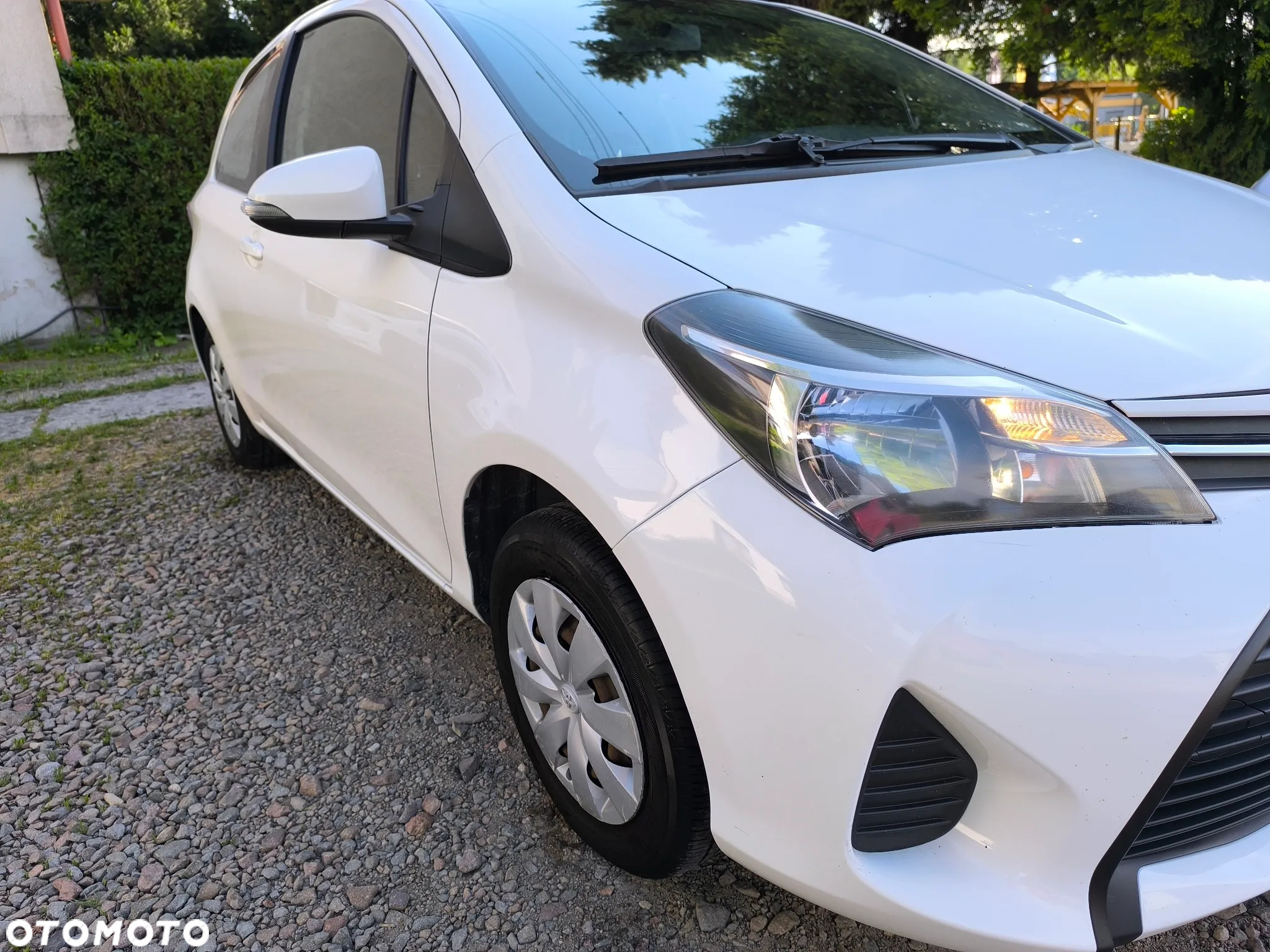 Toyota Yaris Van - 9