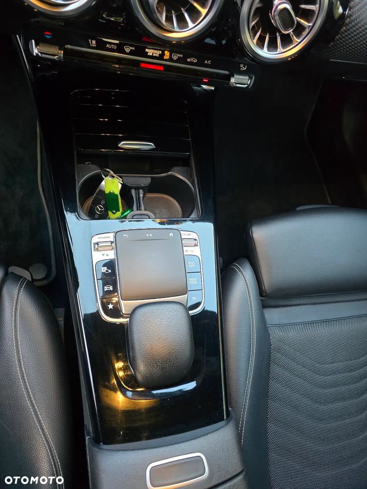 Mercedes-Benz Klasa A 200 Edycja specjalna 7G-DCT - 25