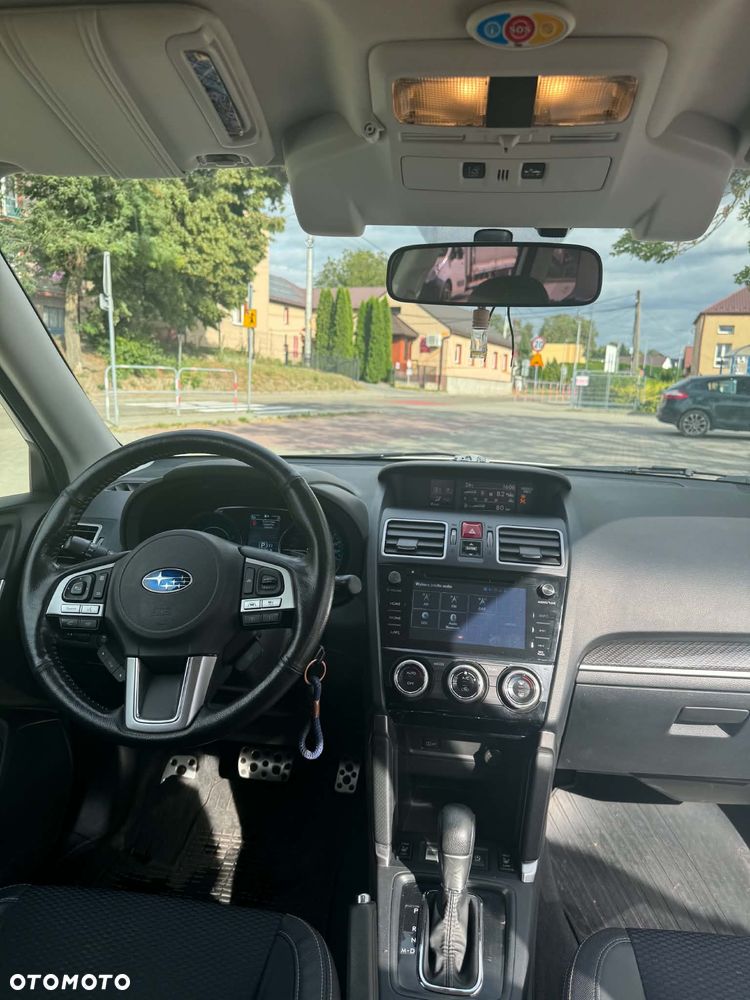 Subaru Forester 2.0 i Exclusive (EyeSight) Lineartronic - 17