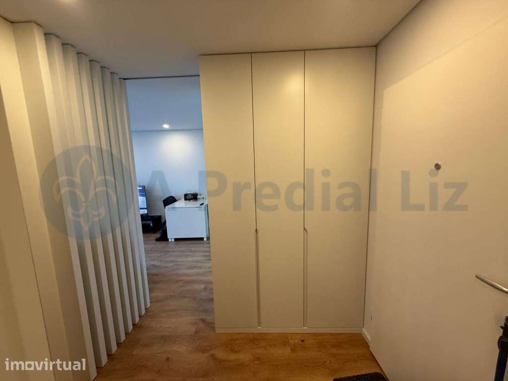T1 - Hospital S. João - Mobilado e Equipado - Grande imagem: 4/24