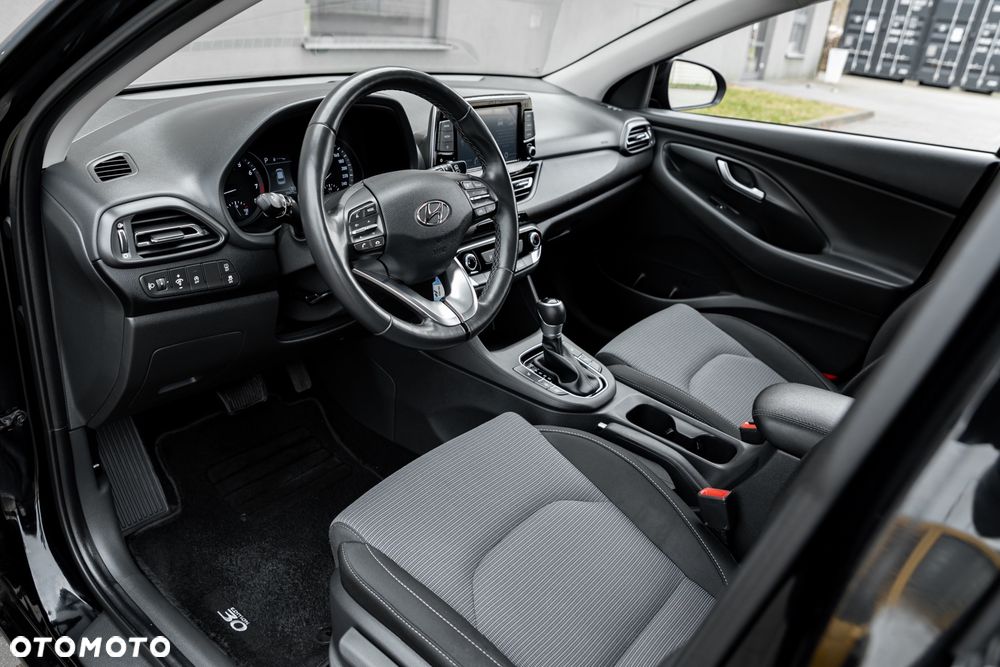 Hyundai i30 1.5 T-GDI 48V Premium DCT - 17