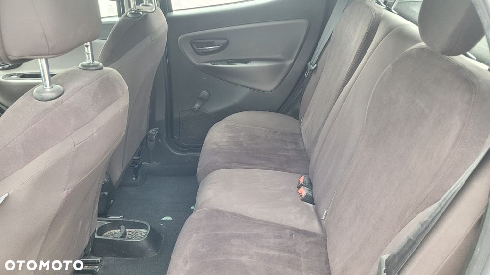 Lancia Ypsilon Y 1.2 8v Platinum - 14