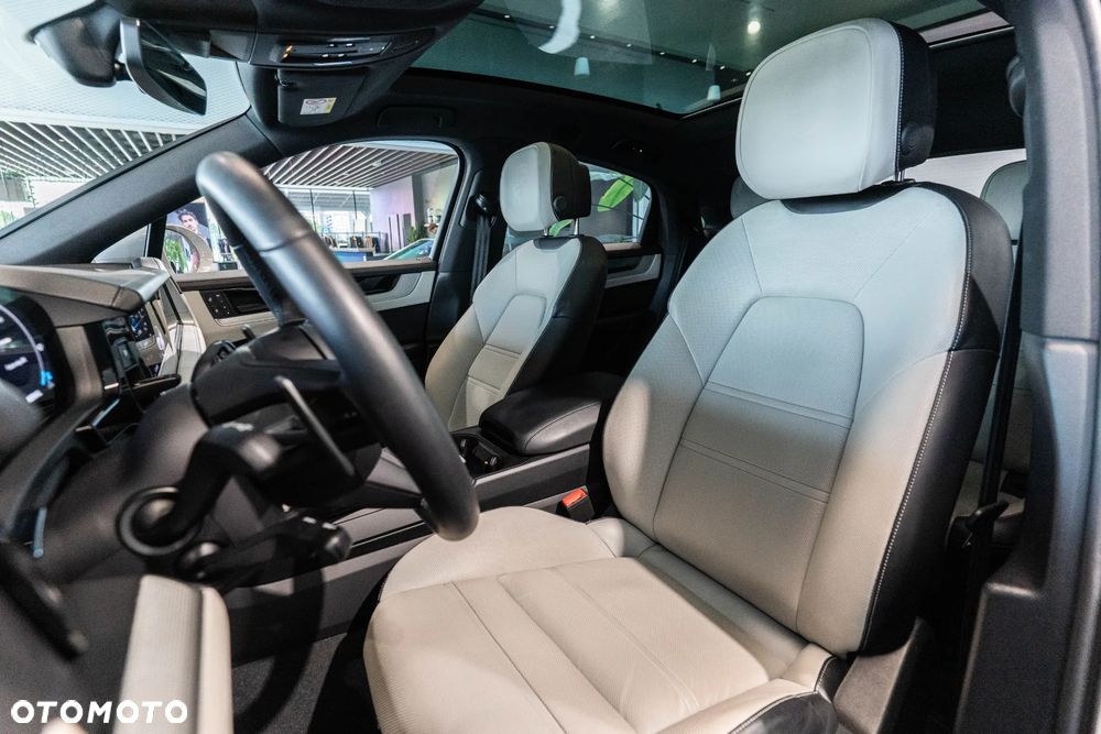 Porsche Cayenne Standard - 12