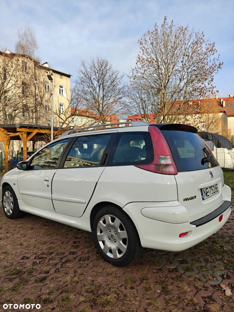 Peugeot 206 - 11