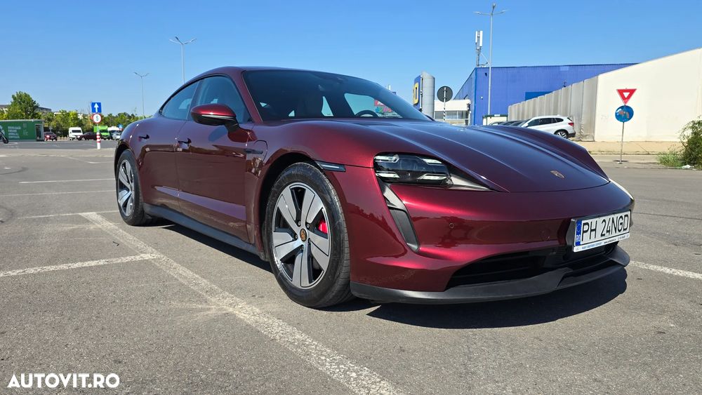 Porsche Taycan - 18