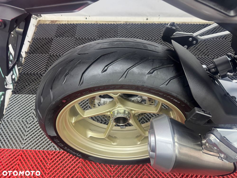 Moto Guzzi V100 Mandello - 28