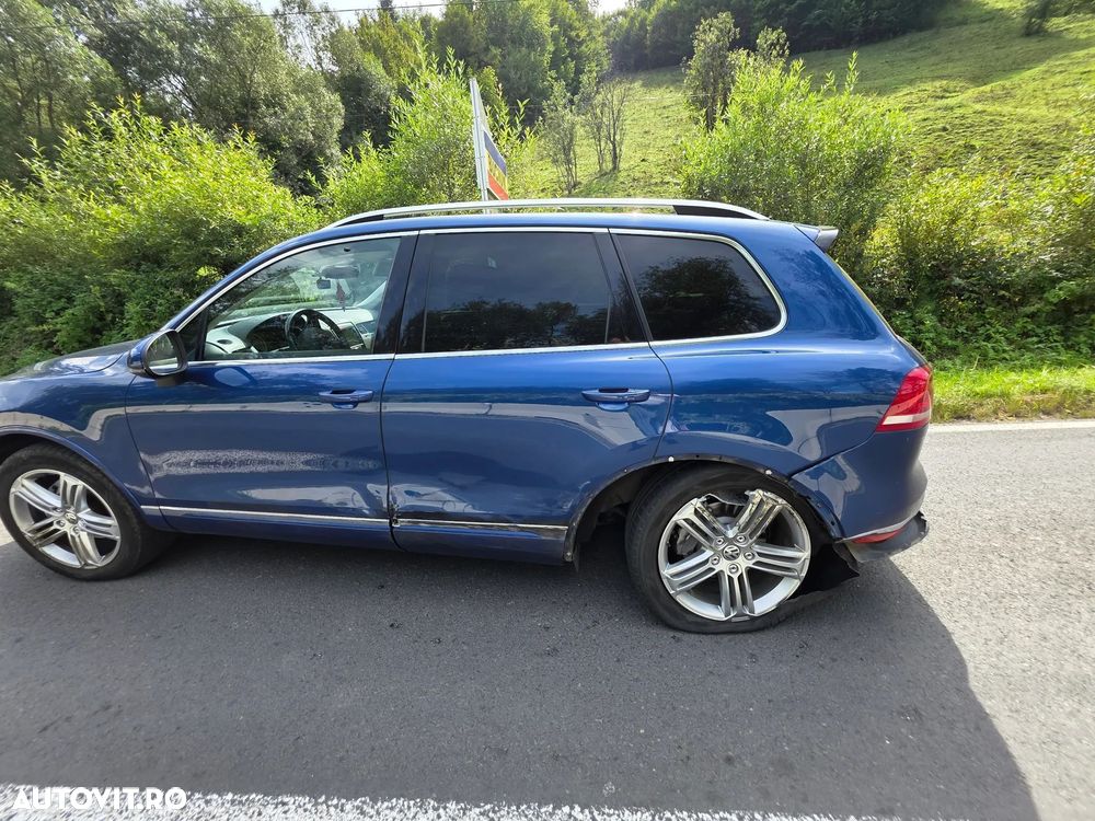 Volkswagen Touareg 3.0 V6 TDI SCR Blue Motion DPF Automatik Executive Edition - 4
