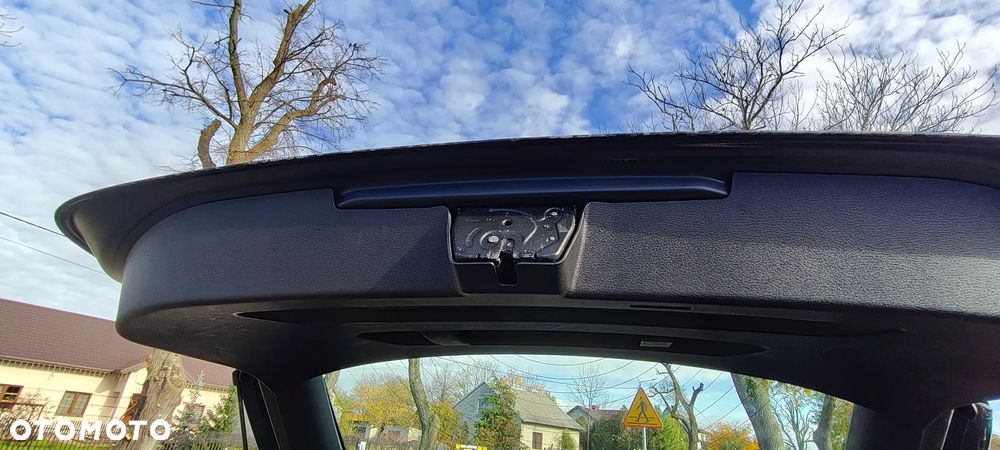 BMW X1 xDrive20d - 8