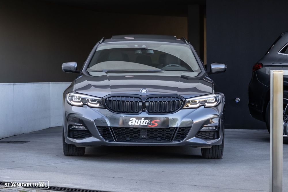BMW 330 e Pack Desportivo M Pro Auto - 3