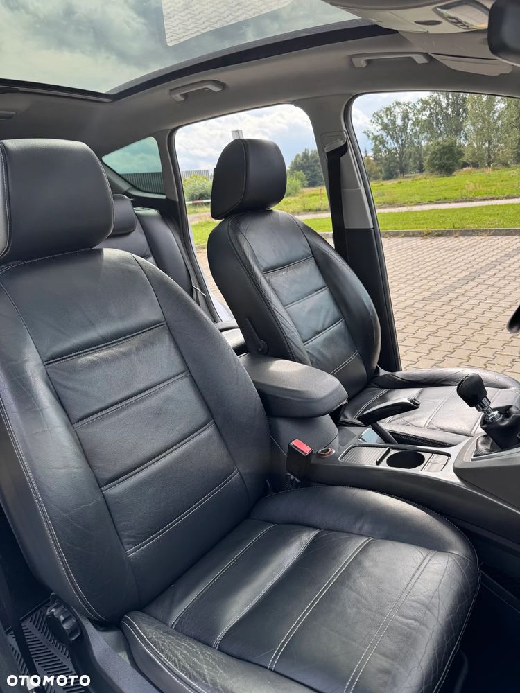 Ford Kuga 2.0 TDCi Titanium - 23
