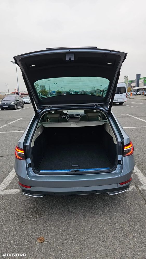 Skoda Superb Combi 2.0 TDI 4x4 DSG L&K - 9