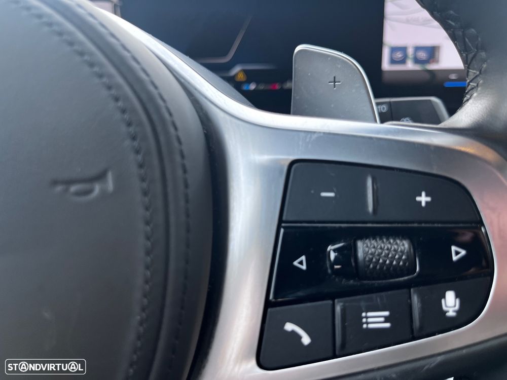 BMW 320 d Pack M Shadow Auto - 17