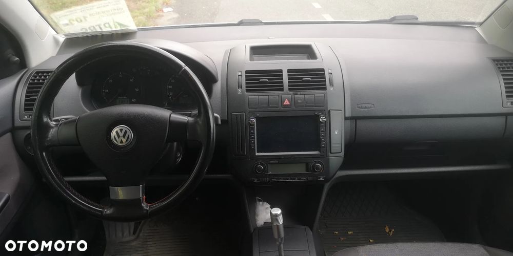 Volkswagen Polo 1.4 TDI Comfortline - 9