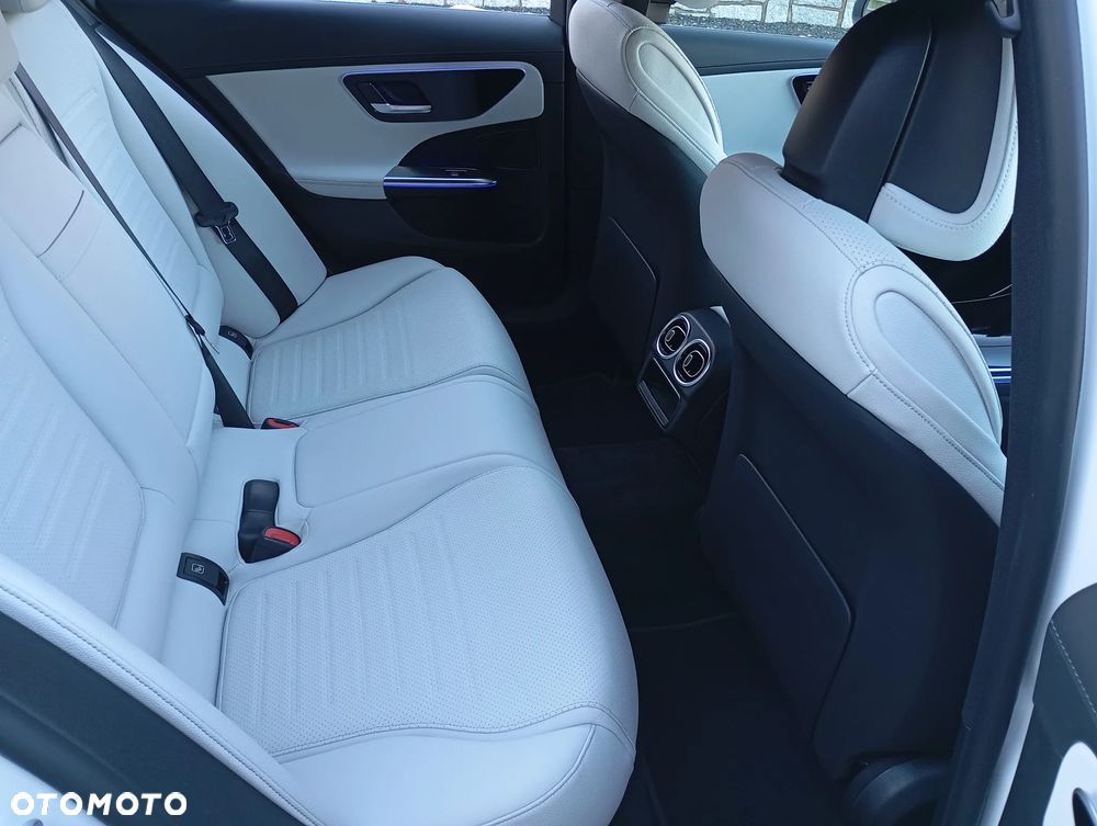 Mercedes-Benz Klasa C 220 d 9G-TRONIC AMG Line - 8