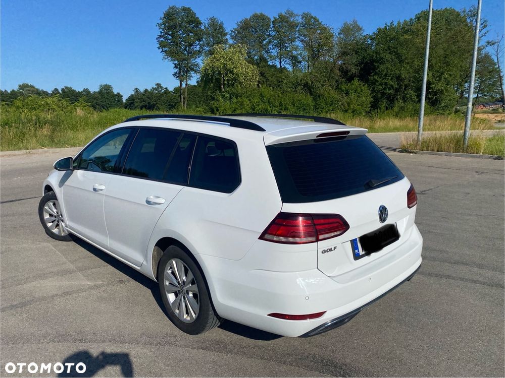 Volkswagen Golf - 3