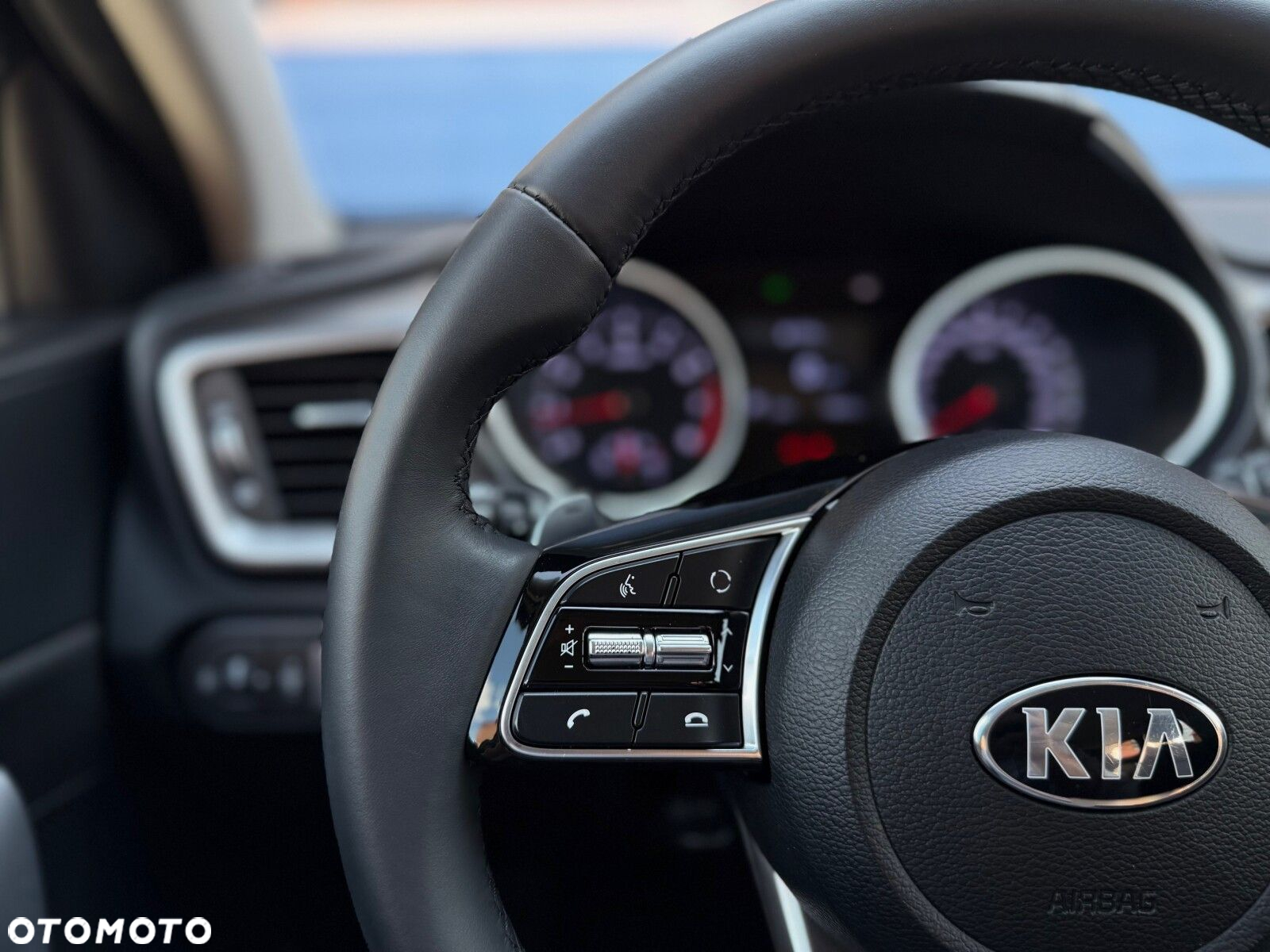 Kia Ceed 1.5 T-GDI M DCT - 29