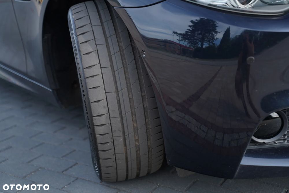 BMW Seria 5 528i Sport-Aut - 15