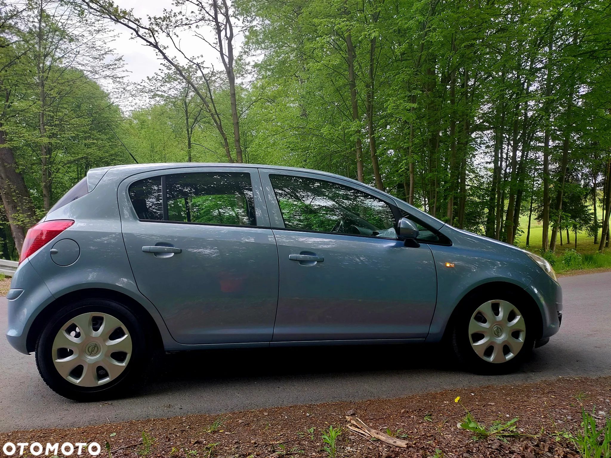 Opel Corsa 1.2 16V Essentia - 1