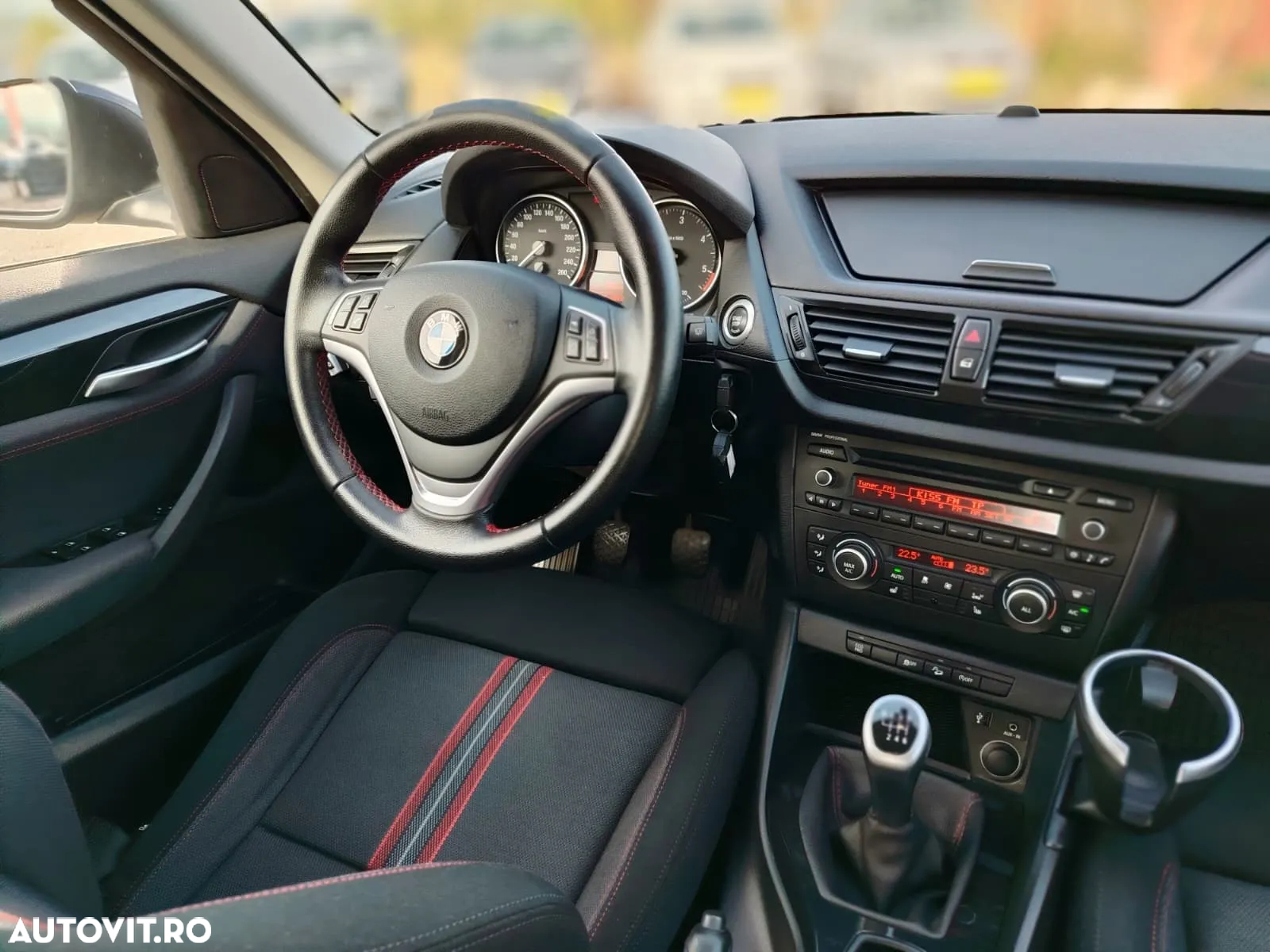 BMW X1 xDrive18d Sport Line - 18