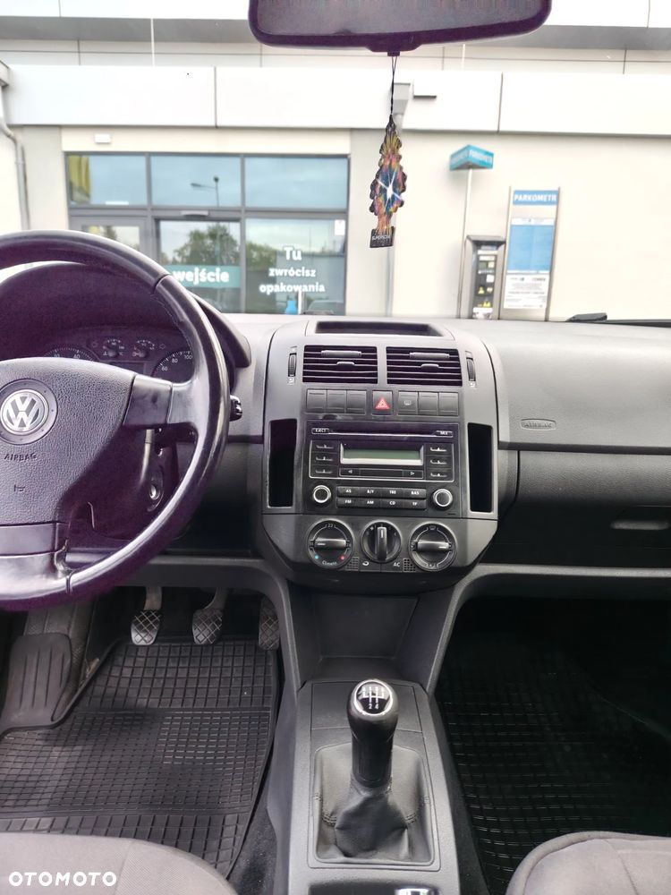 Volkswagen Polo 1.4 16V Trendline - 22