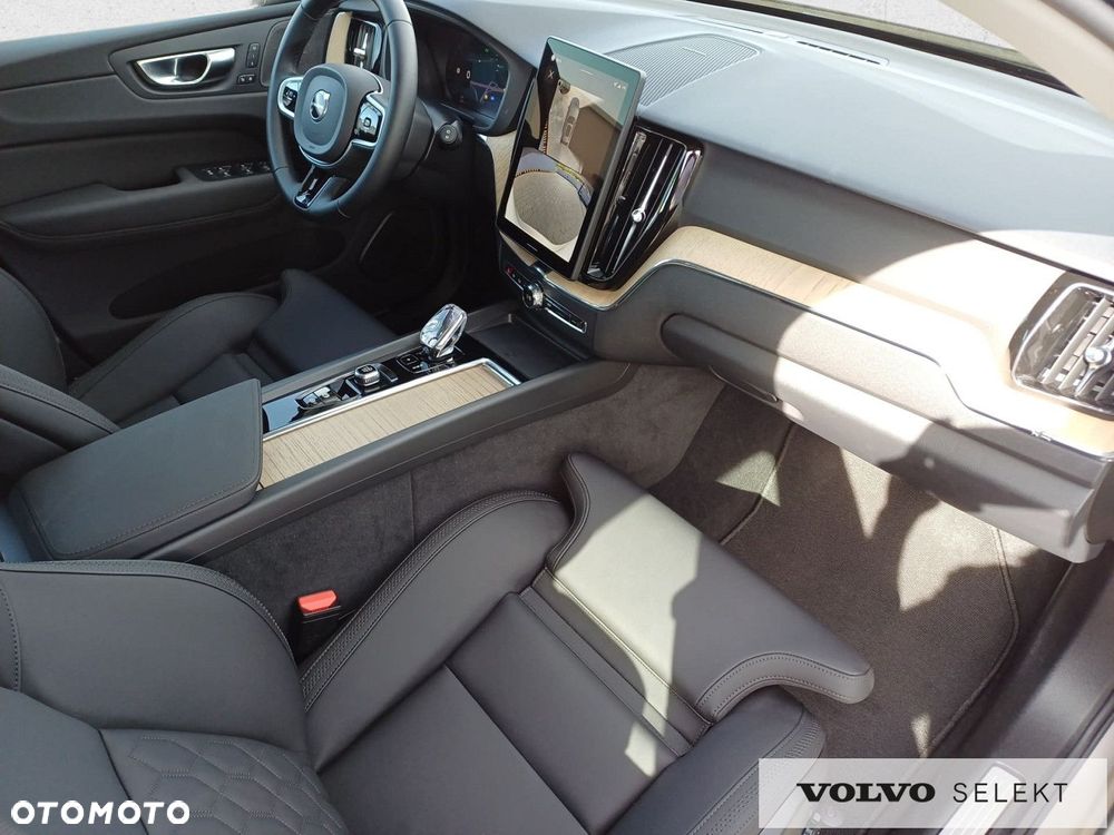 Volvo XC 60 - 30