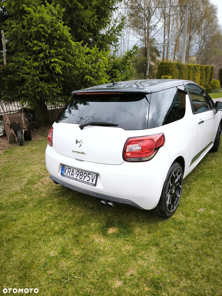 Citroën DS3 THP 150 SportChic - 4