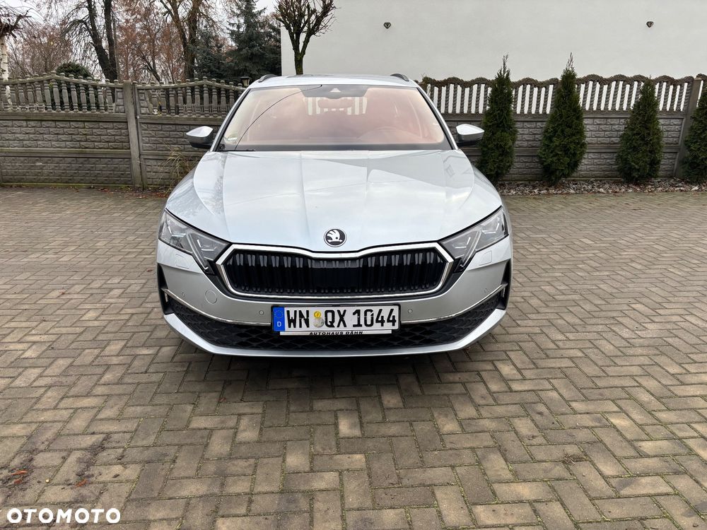 Skoda Octavia 2.0 TDI DSG Ambition - 2