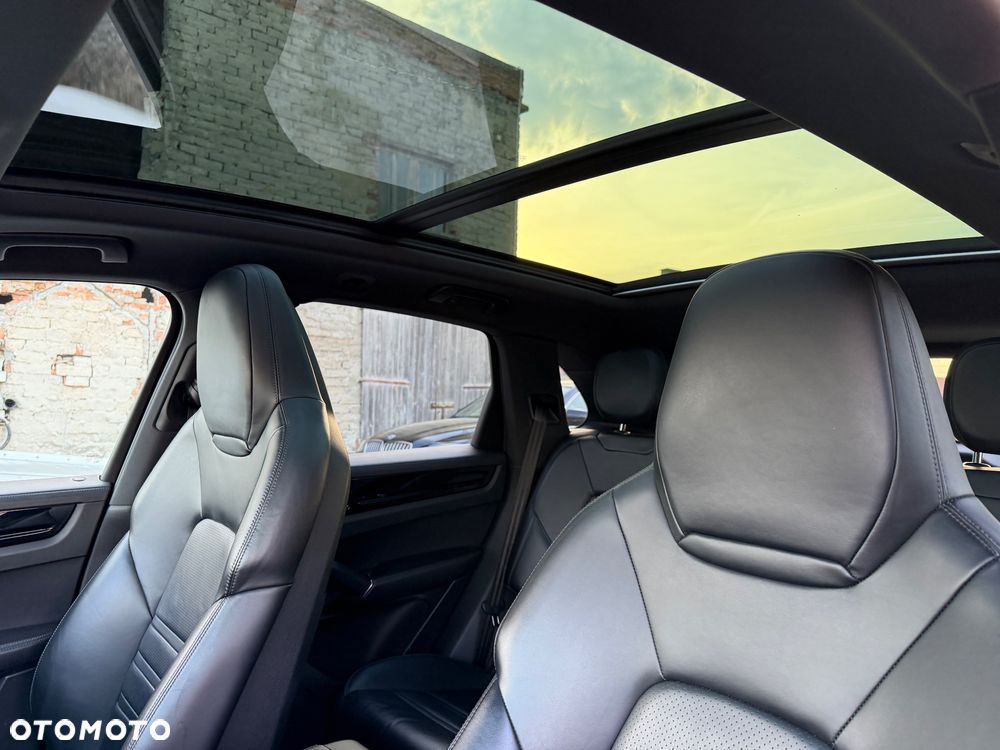 Porsche Cayenne E-Hybrid Tiptronic S Platinum Edition - 22