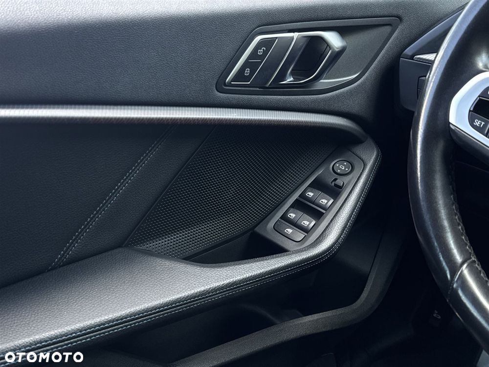 BMW Seria 2 220i - 19