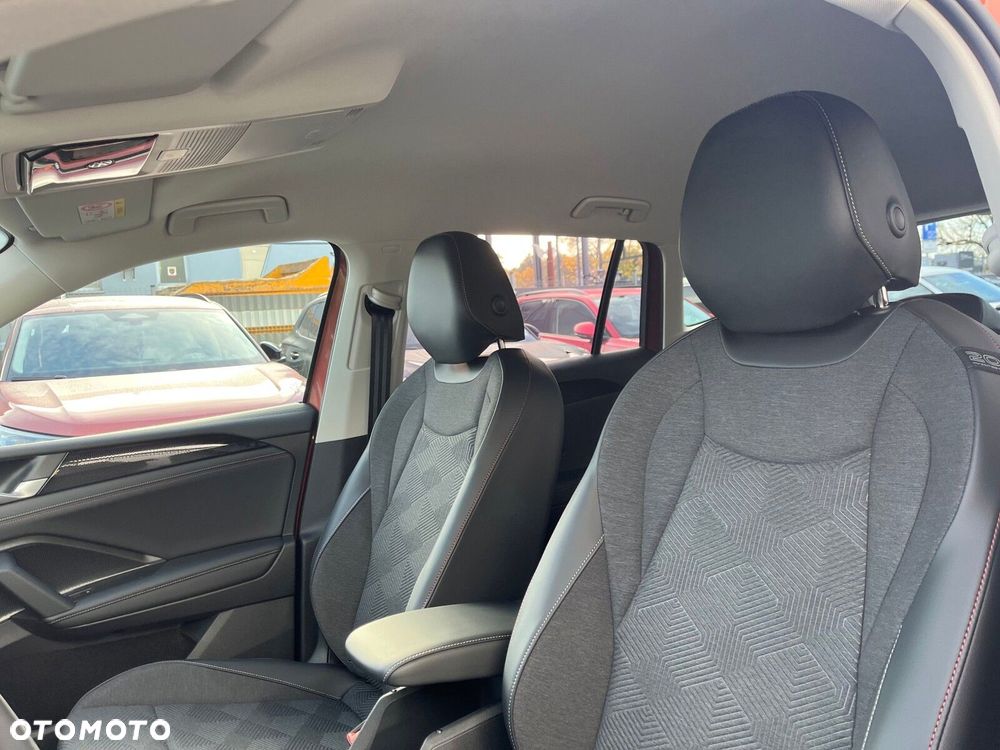 Volkswagen Tiguan - 11