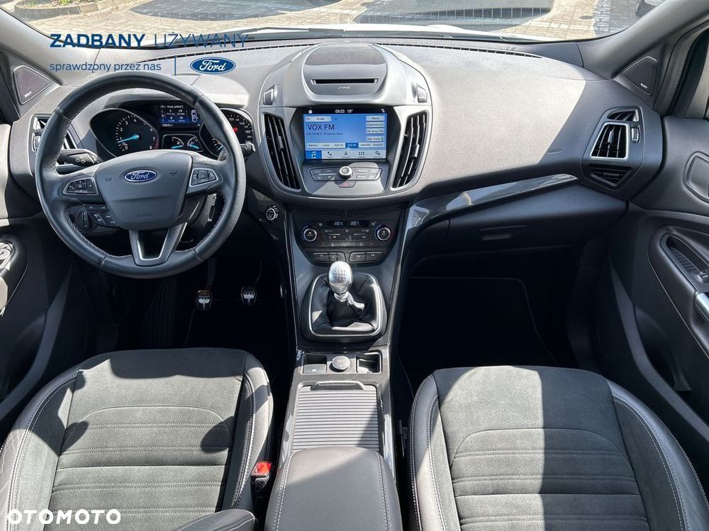 Ford Kuga 1.5 EcoBoost 2x4 ST-Line - 12