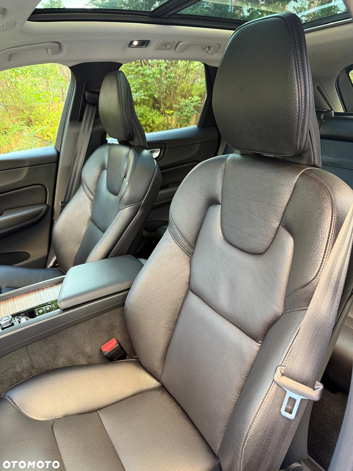 Volvo XC 60 T5 AWD Geartronic Momentum - 29