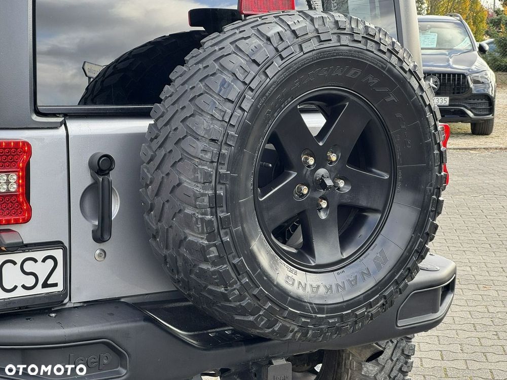 Jeep Wrangler - 10